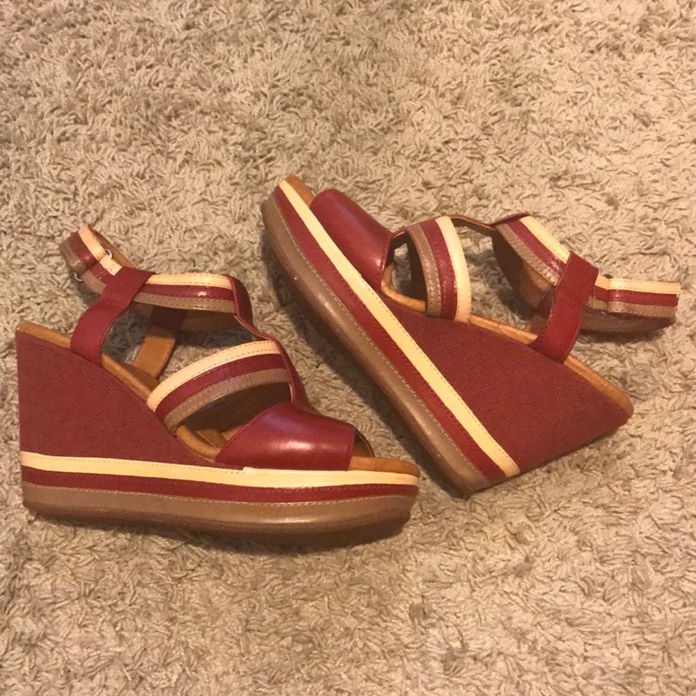 Naya Wedge Sandals, size 8.5W